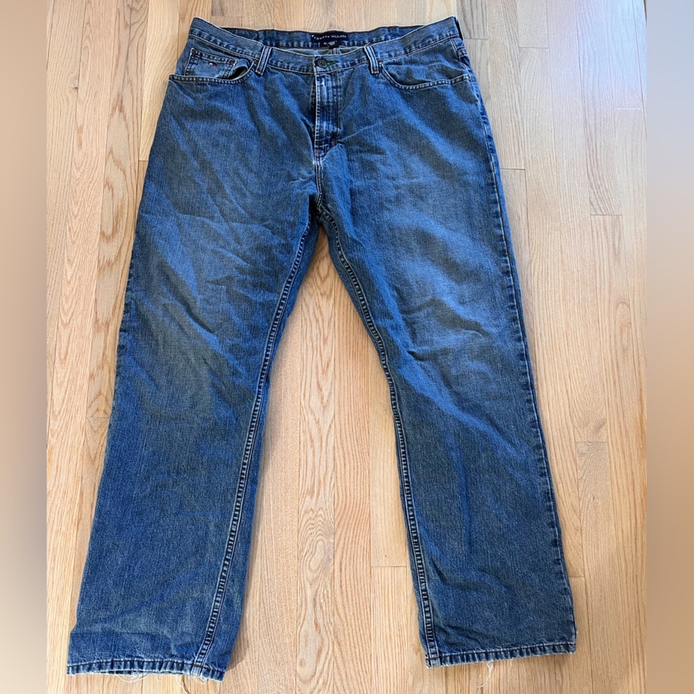 Tommy Hilfiger Regular Wash Classic Fit Jeans - 40x32